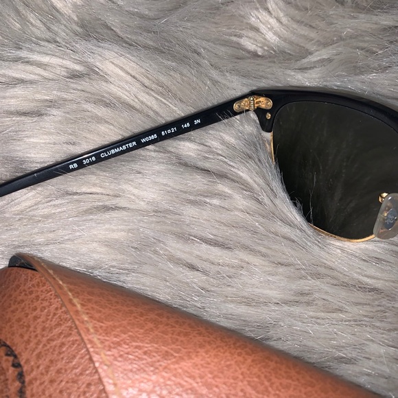 Ray-Bans - Picture 3 of 4